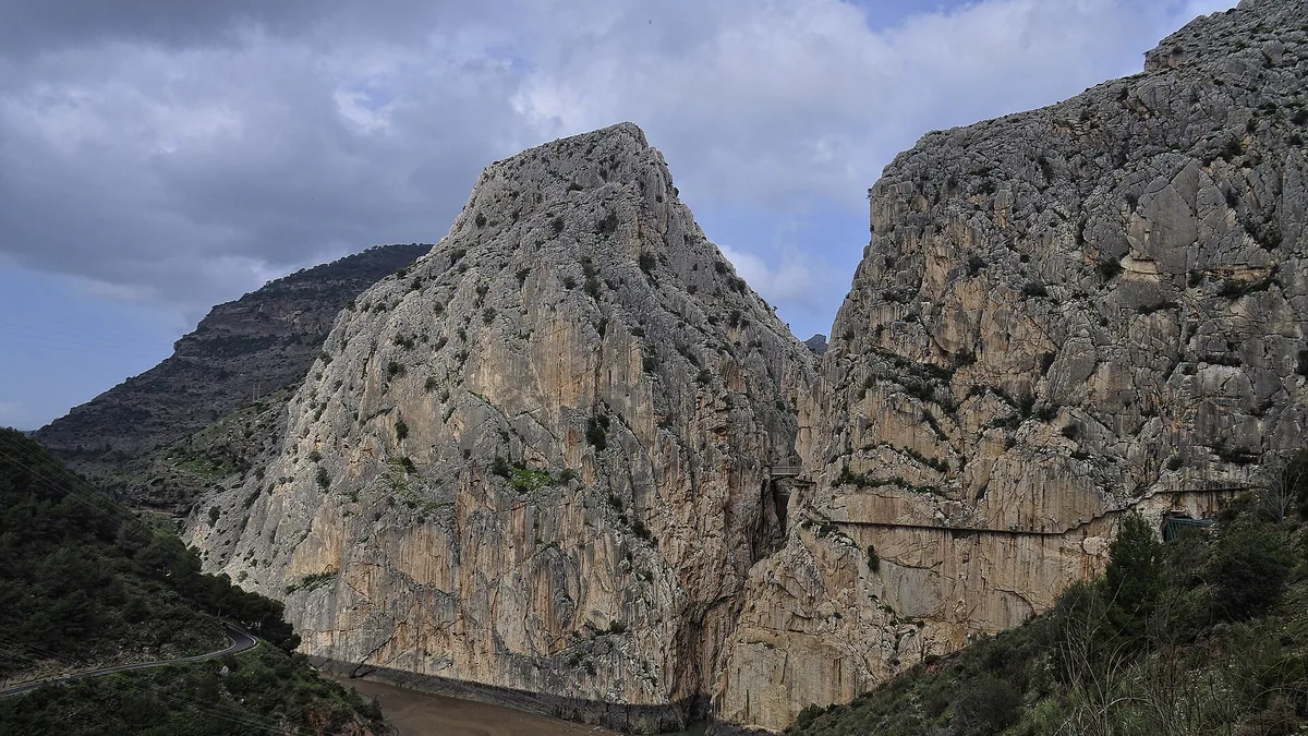 10 Most Dangerous Hikes in the World (And How to Survive Them)
